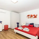 Gaimaro' A 50 M Dalla Apartman Àrbatax