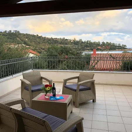 Gaimaro' A 50 M Dalla Apartamento *