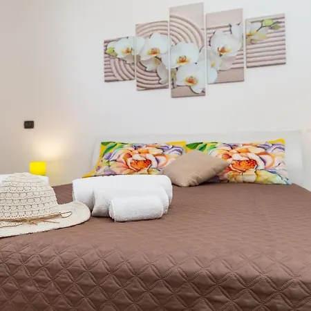 Apartamento Gaimaro' A 50 M Dalla