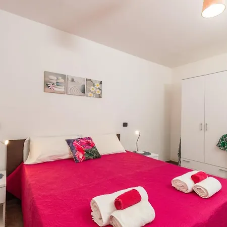 Apartment Gaimaro' A 50 M Dalla